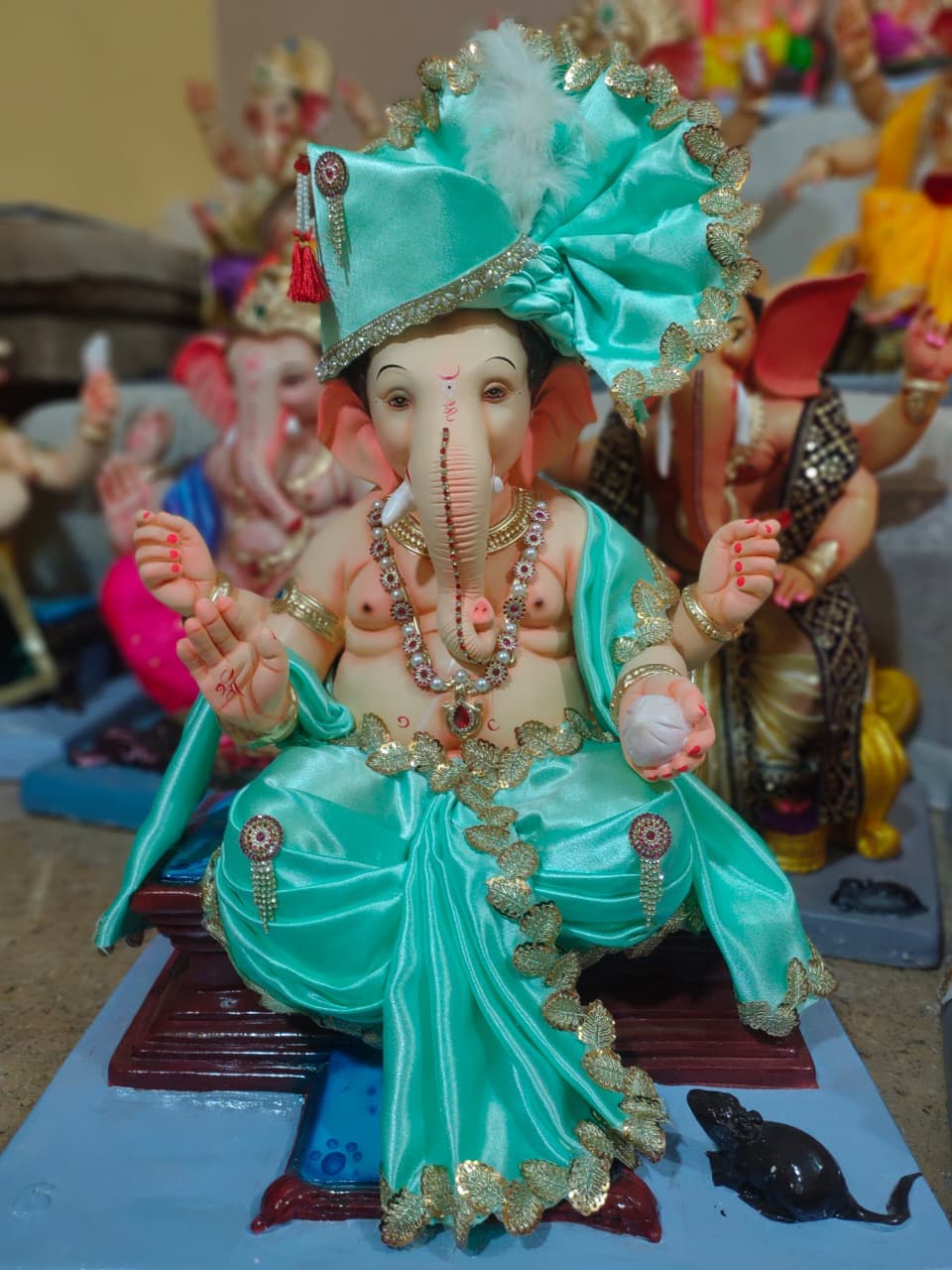 Ganesh Murti G200-01 - 2 FT