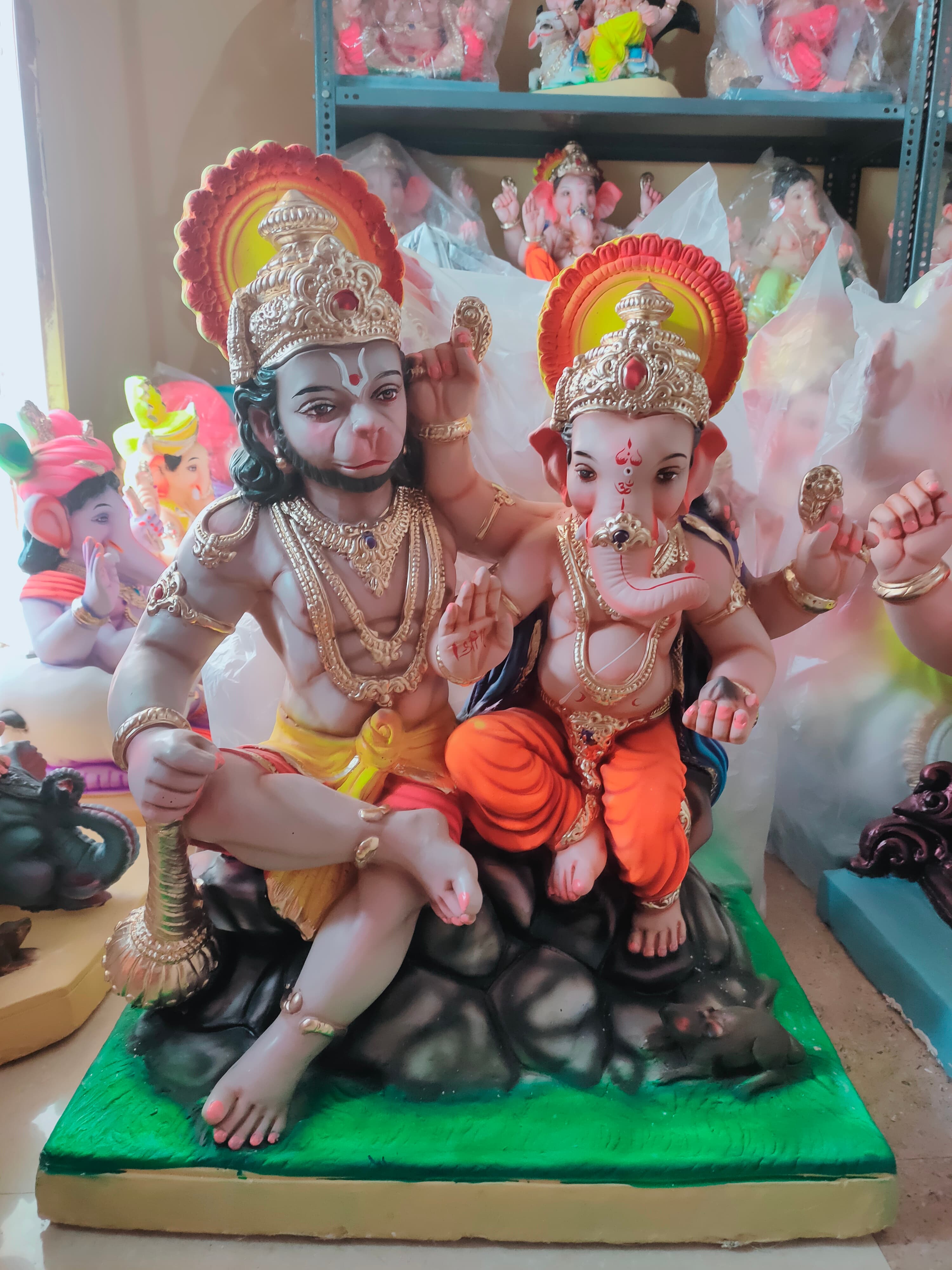 Ganesh Murti G200-04 - 2 FT