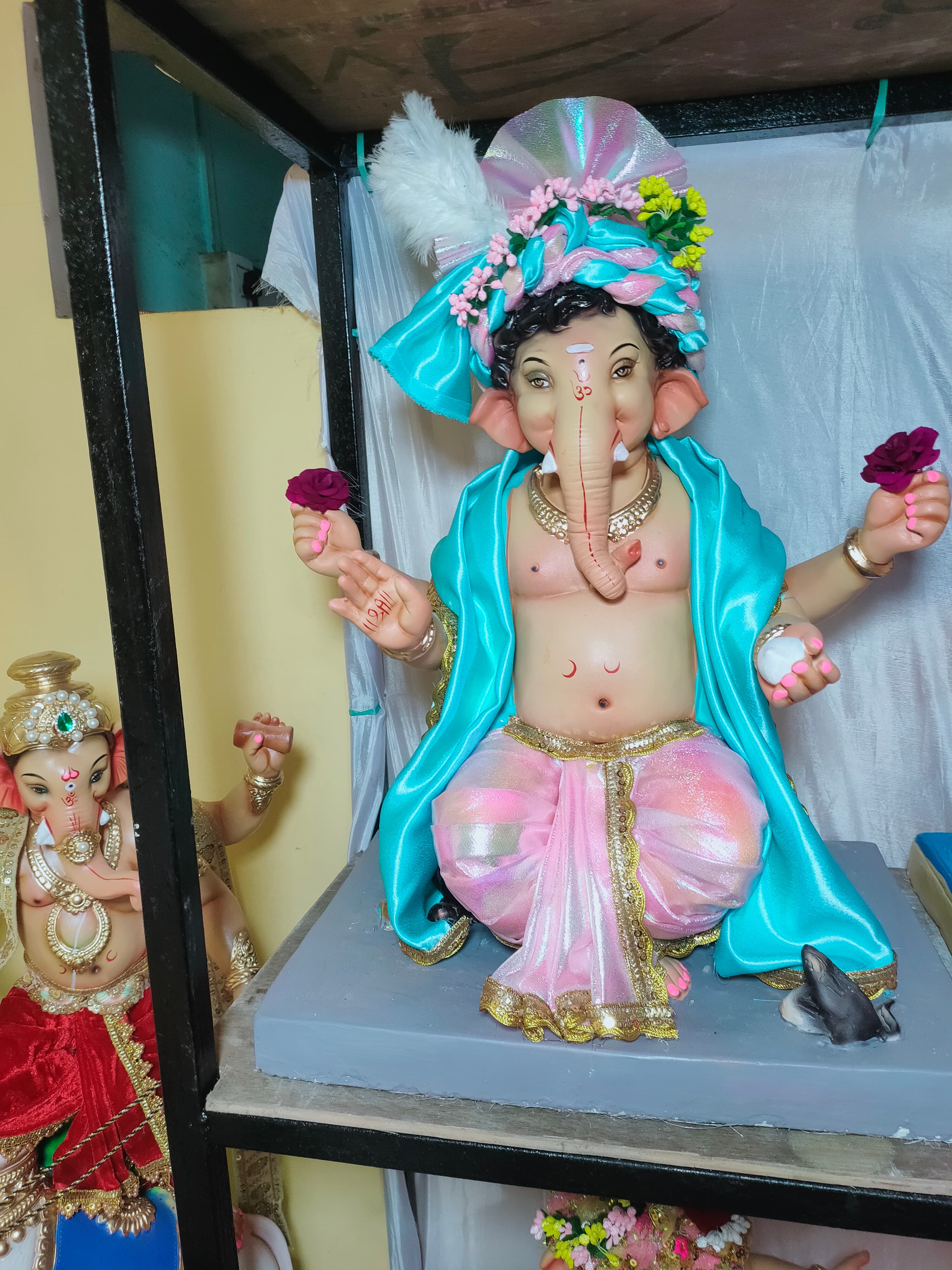 Ganesh Murti G200-05 - 2 FT