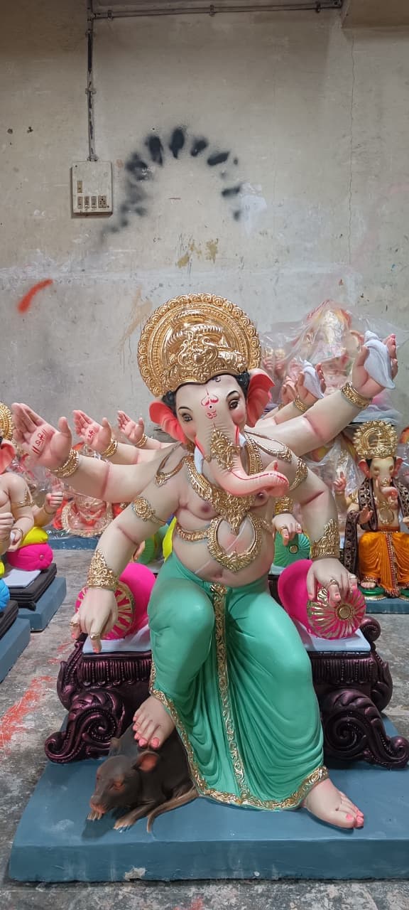 Ganesh Murti G200-08 - 2 FT