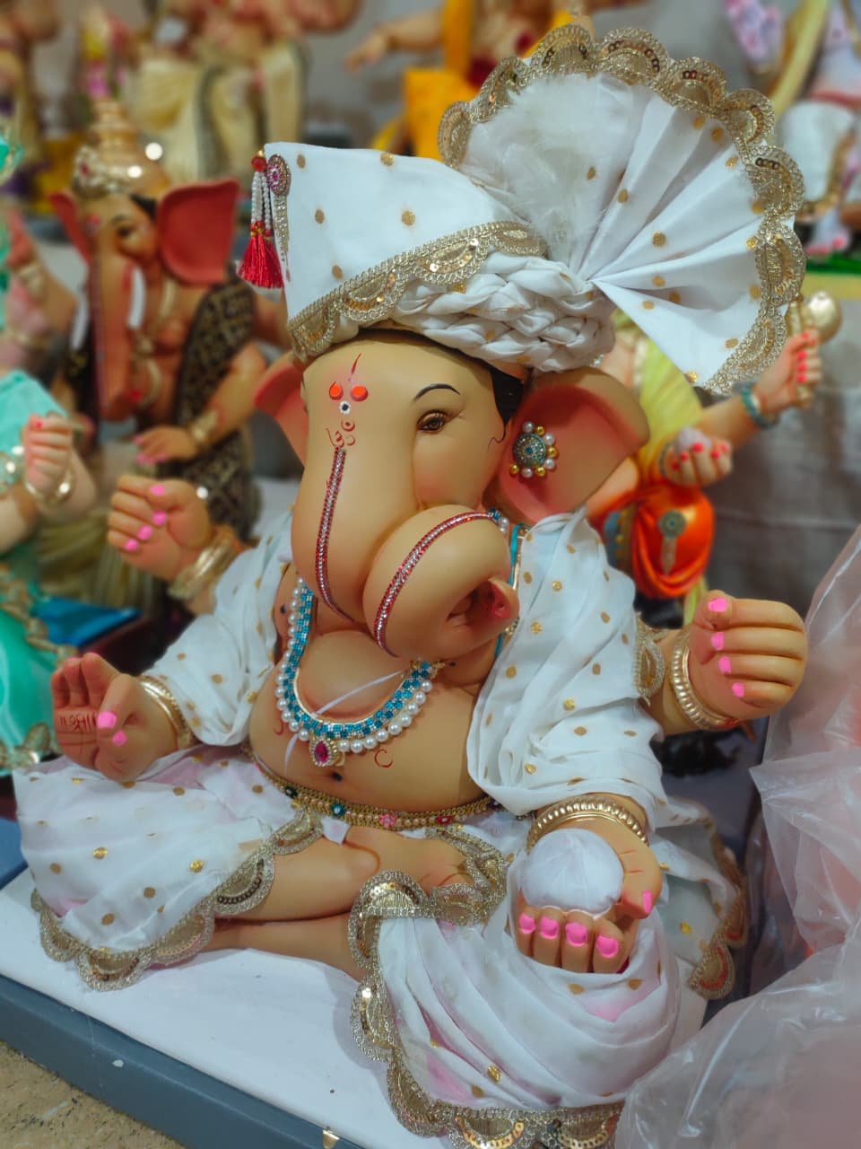 Ganesh Murti G200-10 - 2 FT