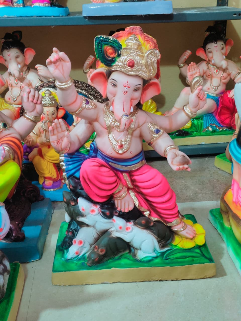Ganesh Murti G200-11 - 2 FT