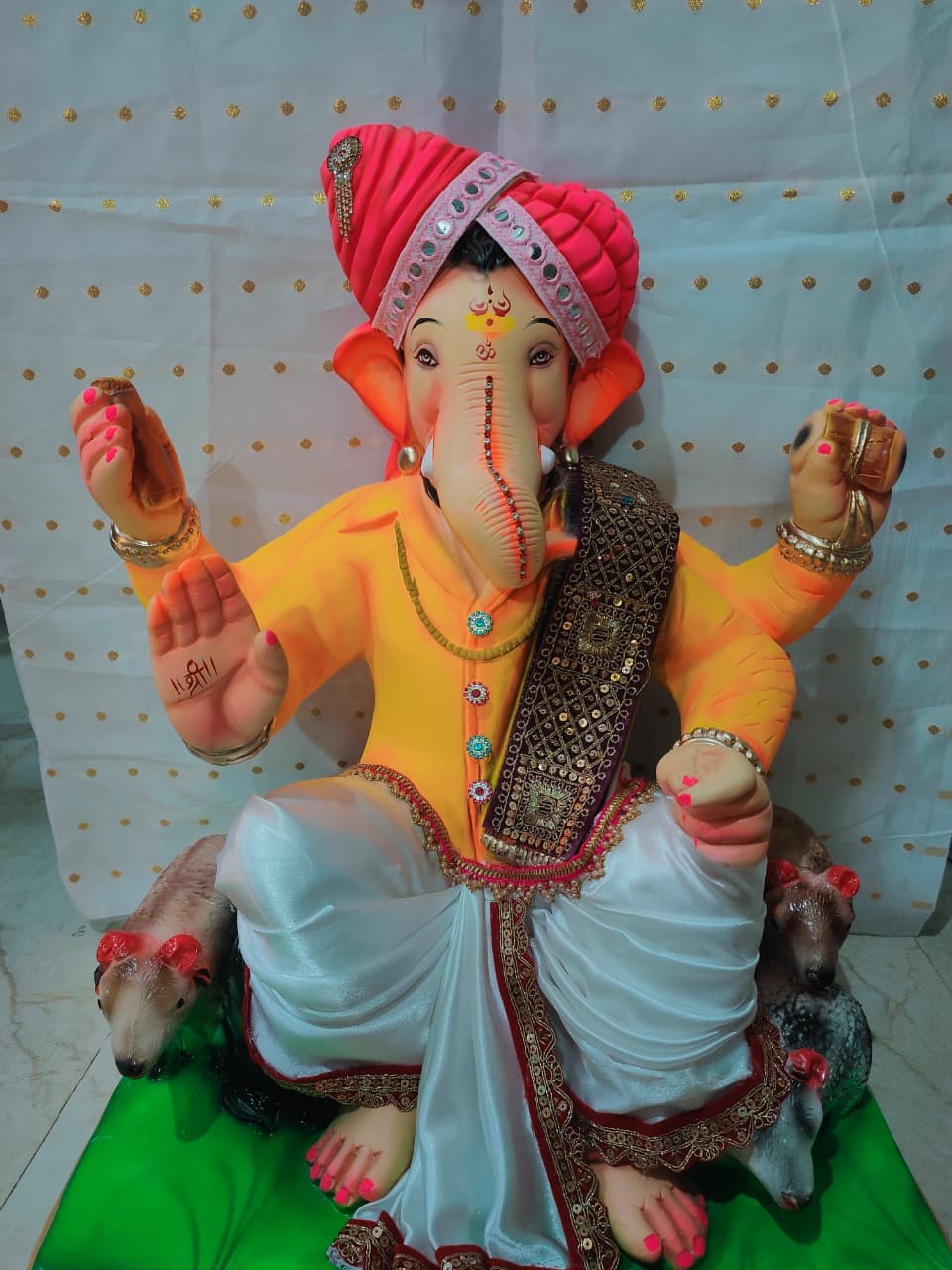 Ganesh Murti G200-17 - 2 FT