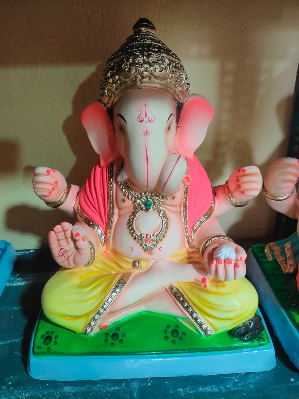 Ganesh Murti G200-19 - 2 FT