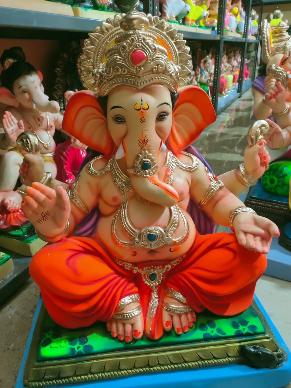 Ganesh Murti G200-23 - 2 FT