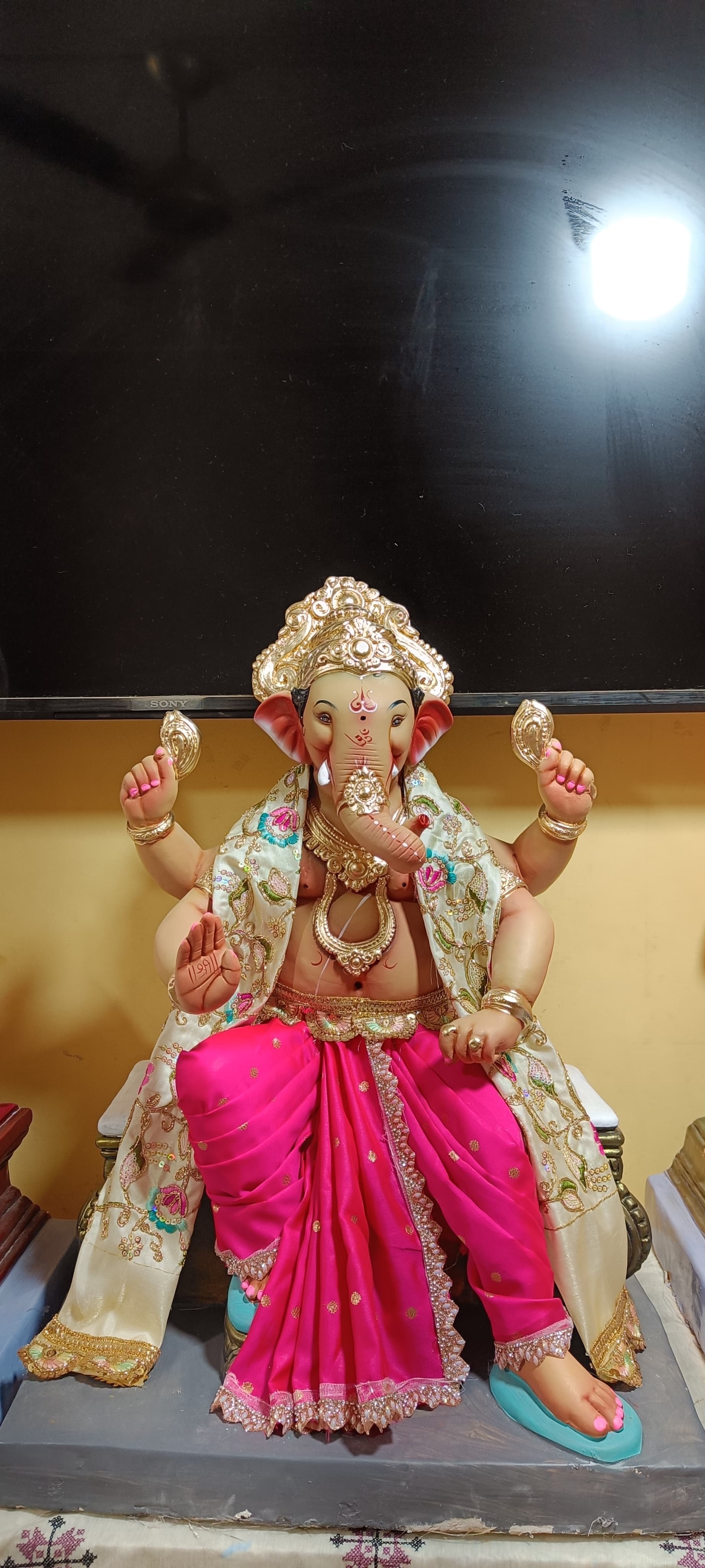 Ganesh Murti G225-37 - 2.25 FT